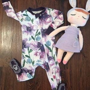 Burt’s Bees Baby Onesie! 🐝